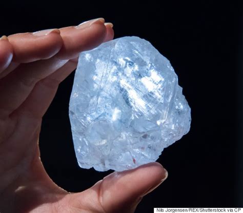 Lesedi La Rona Diamond, Priced At $92 Million, Can't Sell. Blame Brexit, Expert Says.