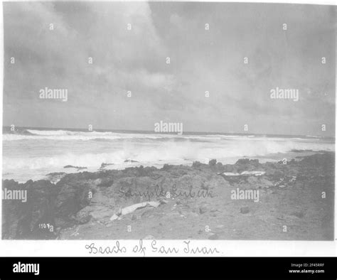 San Juan / Puerto Rico: Beach with surf of the waves Stock Photo - Alamy