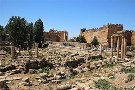 Flickriver: Searching for photos matching 'baalbek'