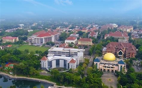 Akreditasi Unggul, Wujud Komitmen UII Tingkatkan Kualitas Pendidikan - Universitas Islam Indonesia