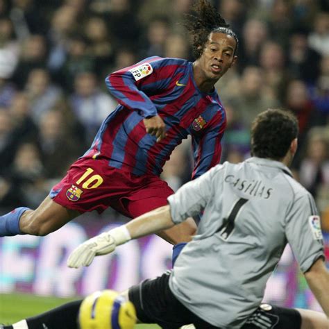 Barcelona's Ronaldinho Gets Real Madrid Ovation in Clasico for the Ages ...