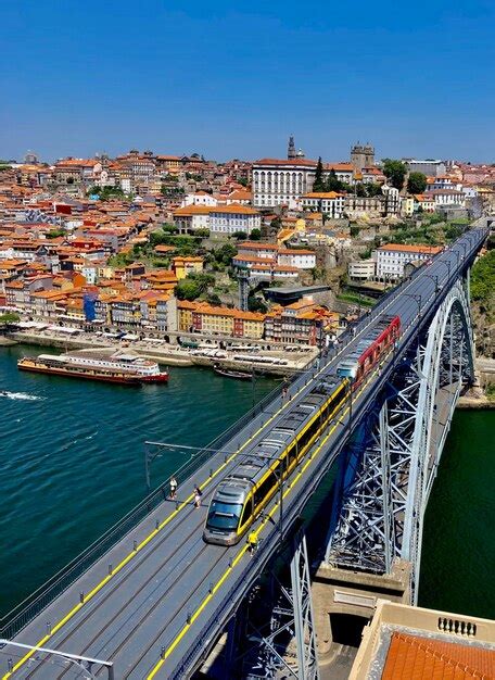 Premium Photo | The bridge across douro river