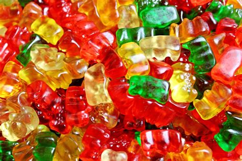 Haribo Gummi Bears - 28.8 oz Bag - CandyMachines.com