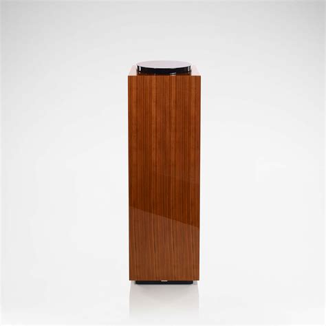 Art Plinth | Bespoke Design & Luxury Furniture | LINLEY