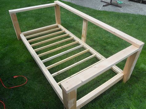 diy outdoor daybed frame - Zita Shannon