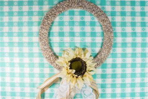 Sunflower Fall Wreath | AllFreeHolidayCrafts.com