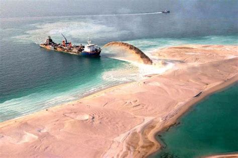 Palm Islands: An Artificial Archipelago in Dubai