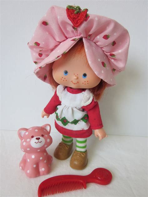 Vintage Strawberry Shortcake Doll and Pet Custard | Vintage strawberry ...