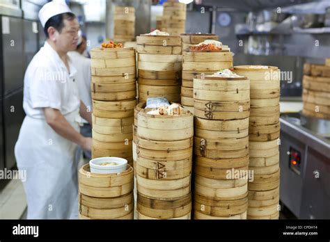 Dim sum preparation in a restaurant kitchen in Hong Kong, China, Asia Stock Photo - Alamy