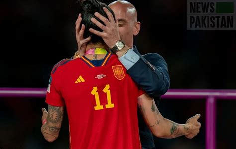 Spanish football chief Rubiales refuses to resign over player kiss ...