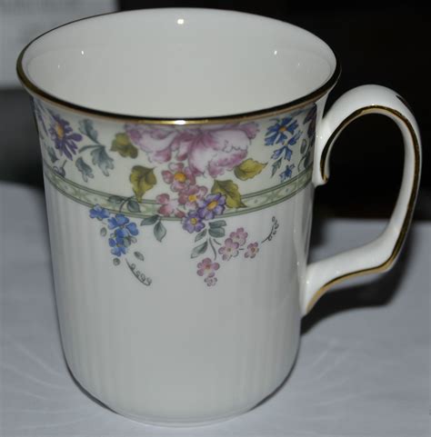 Royal Albert Bone China Mug Hartington 1997 Made in England | eBay ...