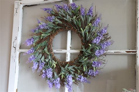 DIY Lavender Wreath ~ Nifty Thrifty DIYer