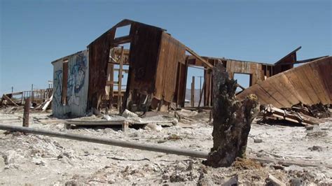 Decaying Ruins at Bombay Beach at the Salton Sea - April 30, 2011 - YouTube