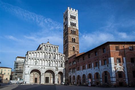 Lucca Cathedral, a marvelous Romanesque facade | Ferry building san francisco, Romanesque, Cathedral