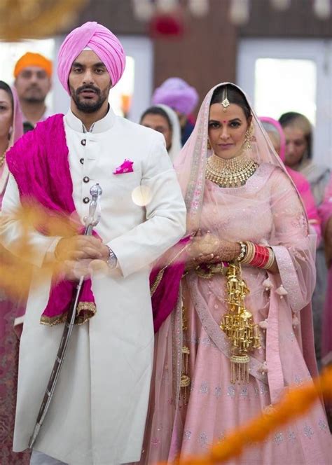 Celebrity Indian Wedding Dresses- Up Your Wedding Fashion!