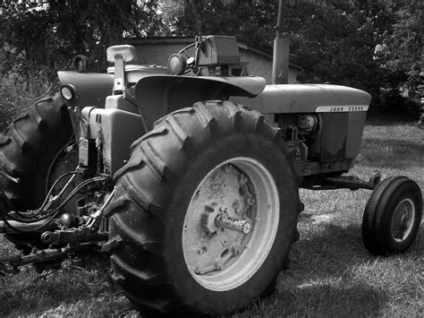 John Deere Tractor 9 July 2008 bw | John Deere Tractor | Marion Doss ...