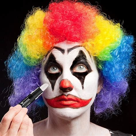 Top 52+ imagen maquillaje profesional payaso - abzlocal fi