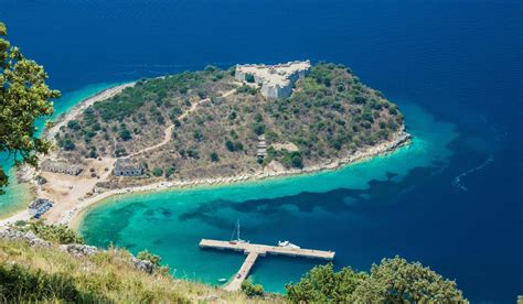 Triangle castle of Ali Pasha,Port Palermo bay in Albania. : castles