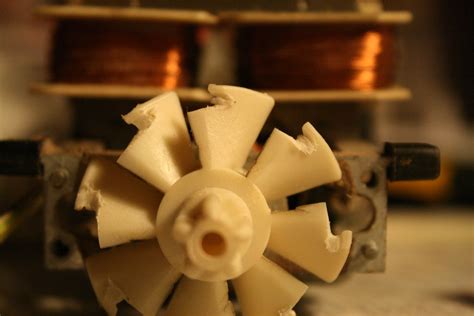 Messed up fan blades. (Repairing a broken mixer) | The fan b… | Flickr