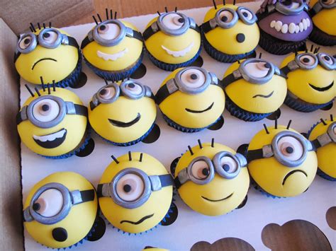 Candy Cupcake: Minion Cupcakes