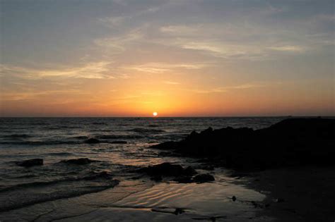 Aksa Beach - Mumbai: Get the Detail of Aksa Beach on Times of India Travel