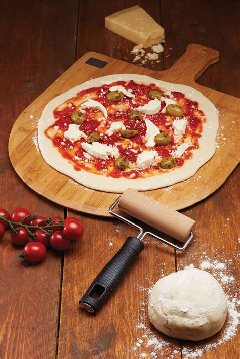 Kitchencraft World of Flavours Italian Wooden Pizza Dough Roller Rolling Pin | eBay