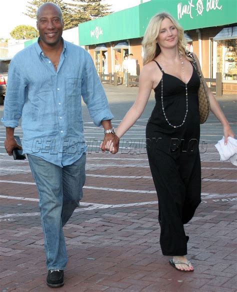 Byron Allen and wife Jennifer out for dinner