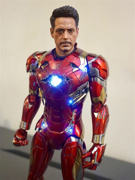 Tony Stark in civil war suit : r/ActionFigures