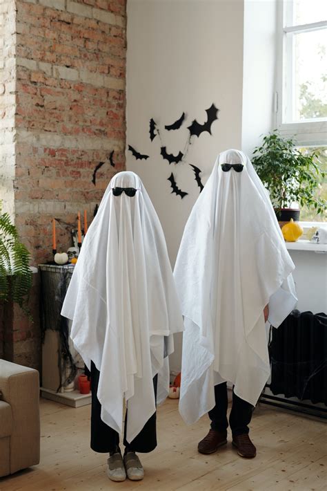 The Ultimate Guide to the Easiest Halloween Costumes - Hillcrest Mall