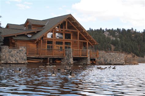 Lake Michigan Cabin Rentals: Best Places to Stay + Waterfronts