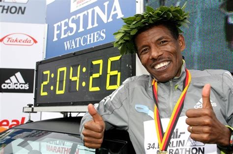 Haile Gebrselassie | Half marathon training, Marathon training, Long distance running