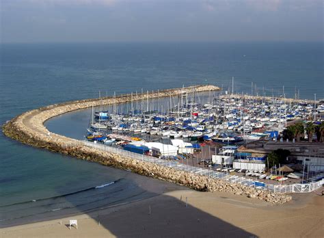 File:Tel Aviv marina.JPG - Wikimedia Commons