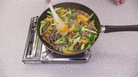 PAK'nSAVE and Heart Foundation - Tasty Beef and Broccoli Stir Fry Recipe - YouTube