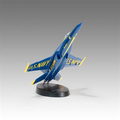 Blue Angels F/A-18E Super Hornet Aircraft Model in 1/48 Scale — The ...