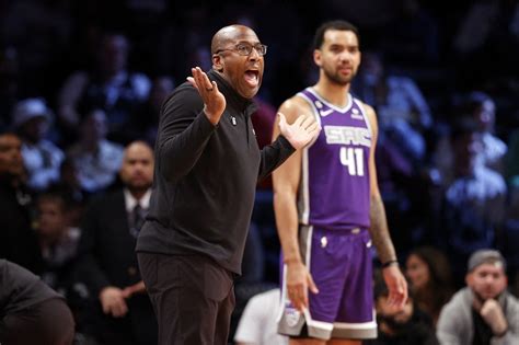 NBA: Peers name Kings' Mike Brown Coach of the Year | Inquirer Sports