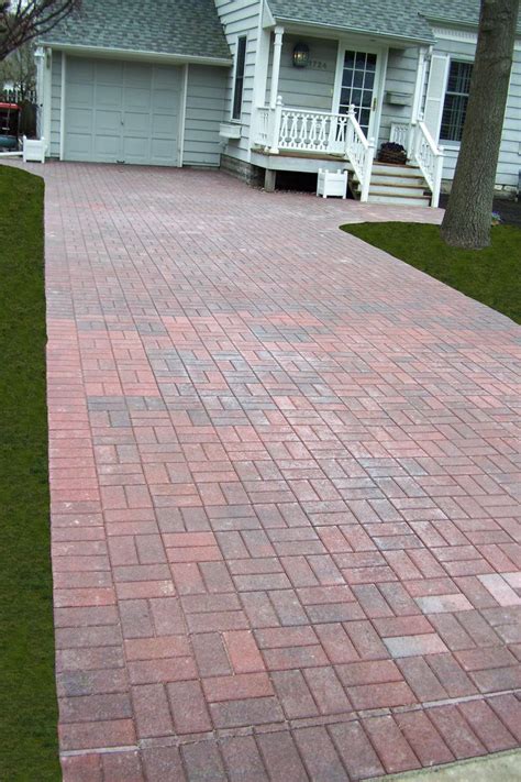 Red/Charcoal Color Holland Paver Driveway, Basket Weave Pattern | Brick ...