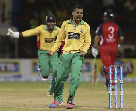 Sunil Narine bowled a maiden in the Super Over | ESPNcricinfo.com