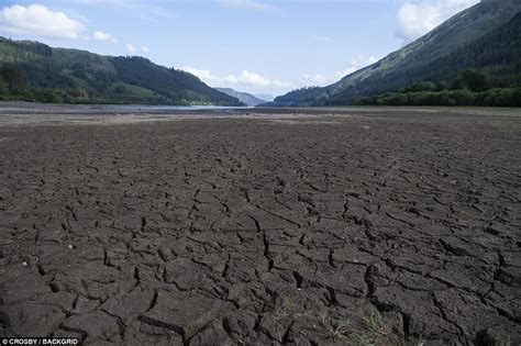 Photos show the drastically low water levels at Lake District's iconic ...