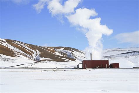 Geothermal Energy Pros and Cons - Clean Energy Ideas