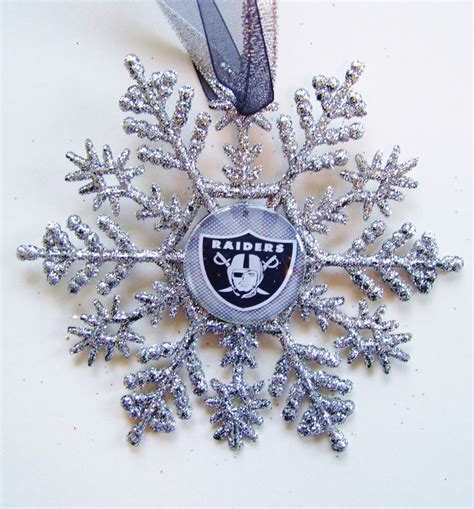 FOOTBALL FANS... Oakland RAIDERS Christmas Ornament #1 | Raiders, Oakland raiders football ...