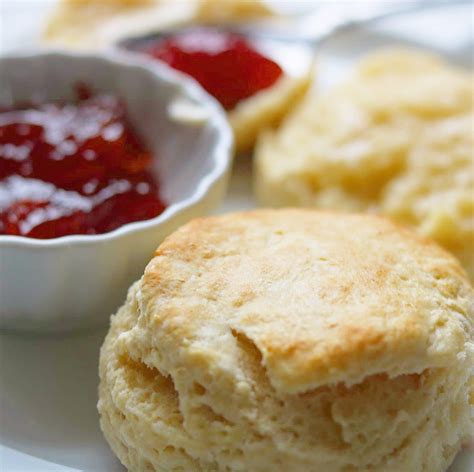 Simple Awesome Homemade Baking Powder Biscuits