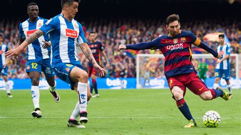 Lionel Messi aiming to perfect his free kick technique - Barca Blaugranes