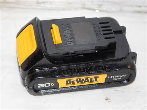 NEW 20V DEWALT BATTERY LITHIUM ION