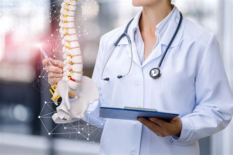 Controlar la osteoporosis en las personas mayores