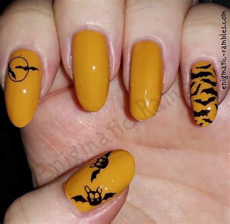 Halloween Nails: Bats | Halloween nails, Nails, Halloween bat nails