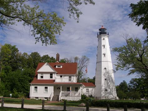 North Point Lighthouse, Milwaukee, WI | Lighthouse photos, North point ...