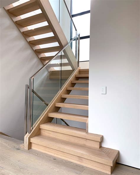 Balustrade Types 101: Understanding Your Options