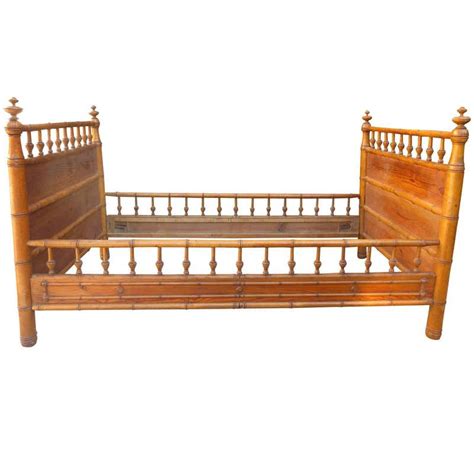 Bamboo Beds and Bed Frames - 39 For Sale at 1stdibs