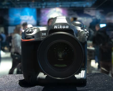 A closer look at the new Nikon D6 camera (first picture of the D6 back) - Nikon Rumors