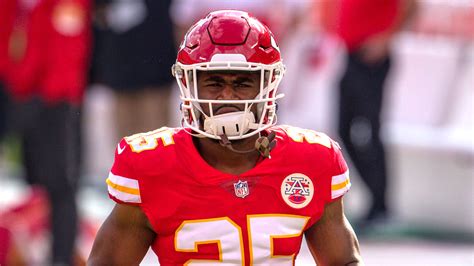 Clyde Edwards-Helaire Injury Status: Chiefs RB Reportedly Out for ...